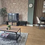 Elegant Flat In - Sleeps 8 - Garden Bristol