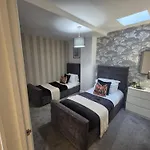 Elegant Flat In - Sleeps 8 - Garden * בריסטול
