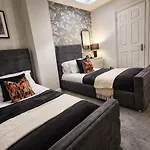 Elegant Flat In - Sleeps 8 - Garden Апартаменты Бристоль